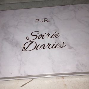 Pur cosmetics Soirée diaries eyeshadow palette